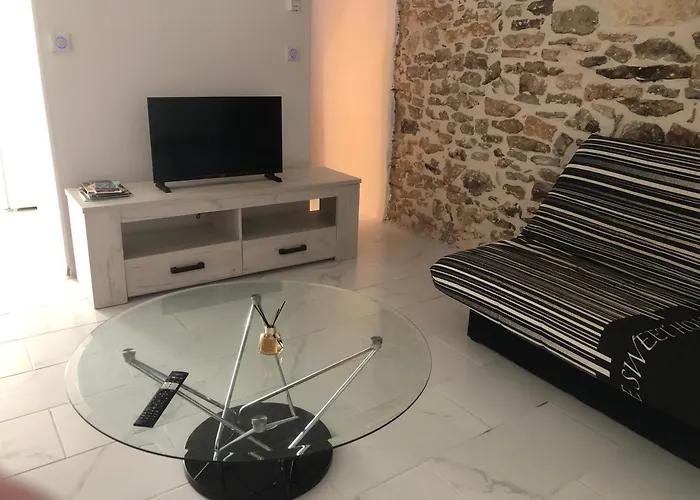 Au Calme 4 Personnes Apartment
